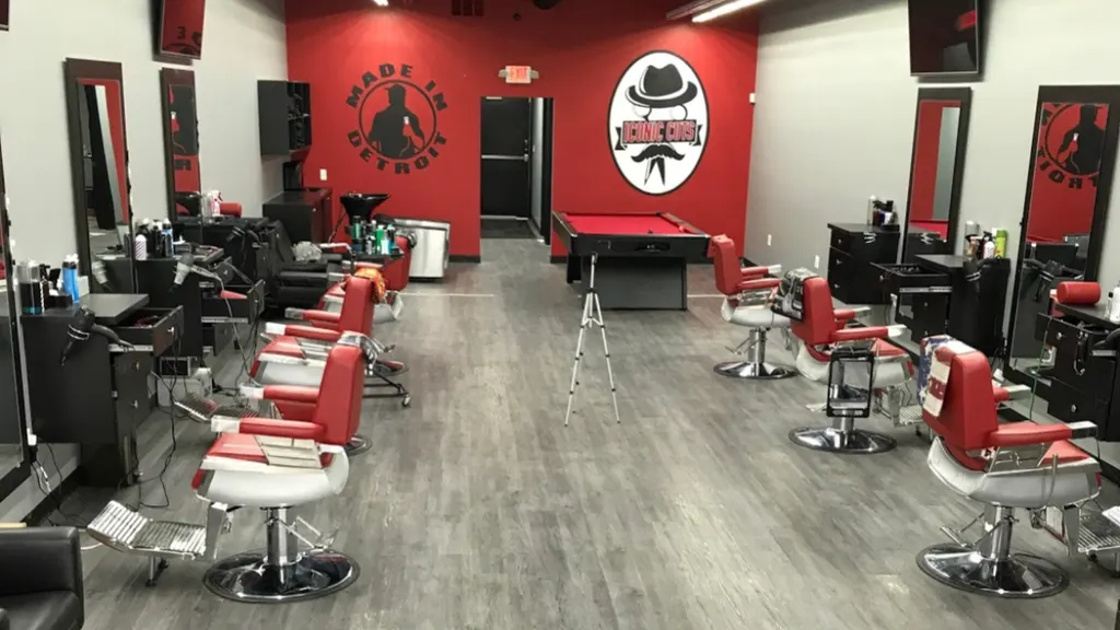Iconic Cuts Barbershop — Barber shop in Sterling Heights